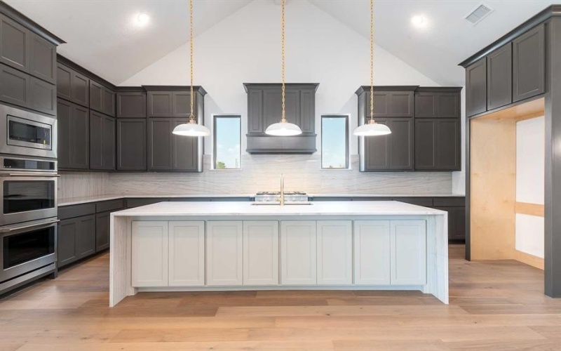 3512 Osprey Drive, Hurst, TX 76054, 4 Bedrooms Bedrooms, ,5 BathroomsBathrooms,Residential,For Sale,3512 Osprey Drive,0,20921099