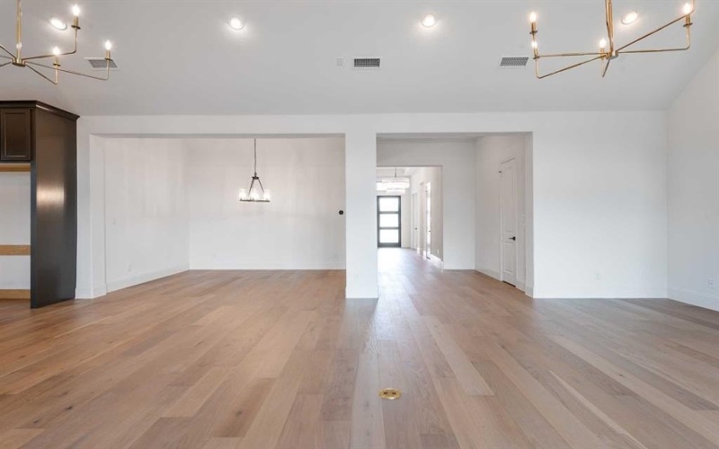 3512 Osprey Drive, Hurst, TX 76054, 4 Bedrooms Bedrooms, ,5 BathroomsBathrooms,Residential,For Sale,3512 Osprey Drive,0,20921099