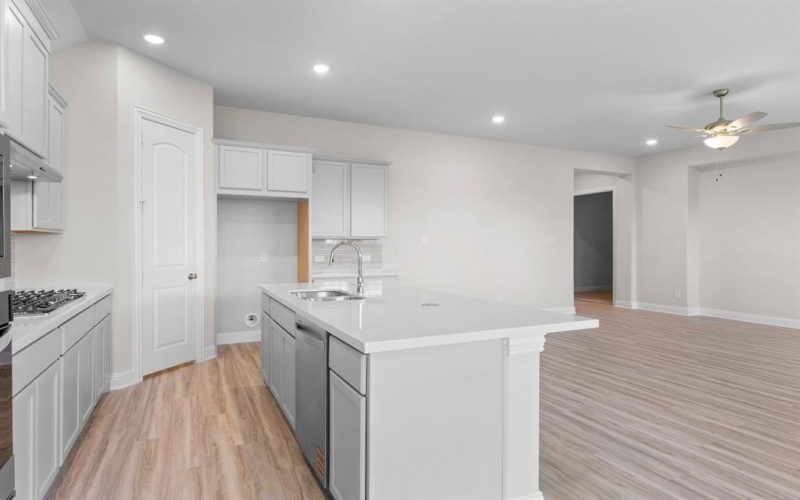 2005 Eagle Nest Drive, Mesquite, TX 75181, 4 Habitaciones Habitaciones , ,3 BañosBaños,Residential,En Venta,2005 Eagle Nest Drive,0,20921624