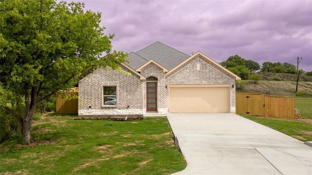 518 Dolphin Terrace, Runaway Bay, TX 76426, 3 Habitaciones Habitaciones , ,2 BañosBaños,Residential,En Venta,518 Dolphin Terrace,20921799