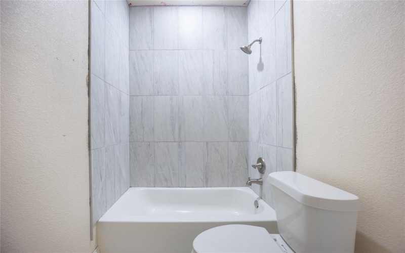 518 Dolphin Terrace, Runaway Bay, TX 76426, 3 Habitaciones Habitaciones , ,2 BañosBaños,Residential,En Venta,518 Dolphin Terrace,20921799