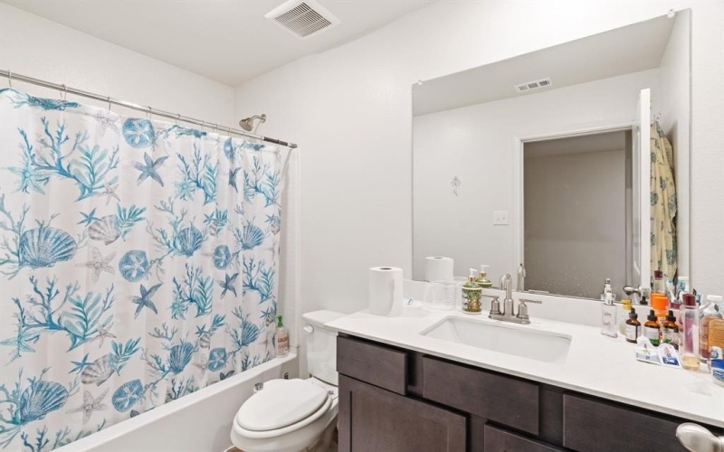 8216 Columbia Falls Road, Ponder, TX 76259, 3 Bedrooms Bedrooms, ,2 BathroomsBathrooms,Residential,For Sale,8216 Columbia Falls Road,20923018