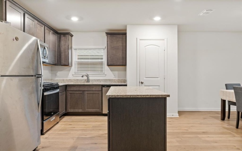 8216 Columbia Falls Road, Ponder, TX 76259, 3 Bedrooms Bedrooms, ,2 BathroomsBathrooms,Residential,For Sale,8216 Columbia Falls Road,20923018
