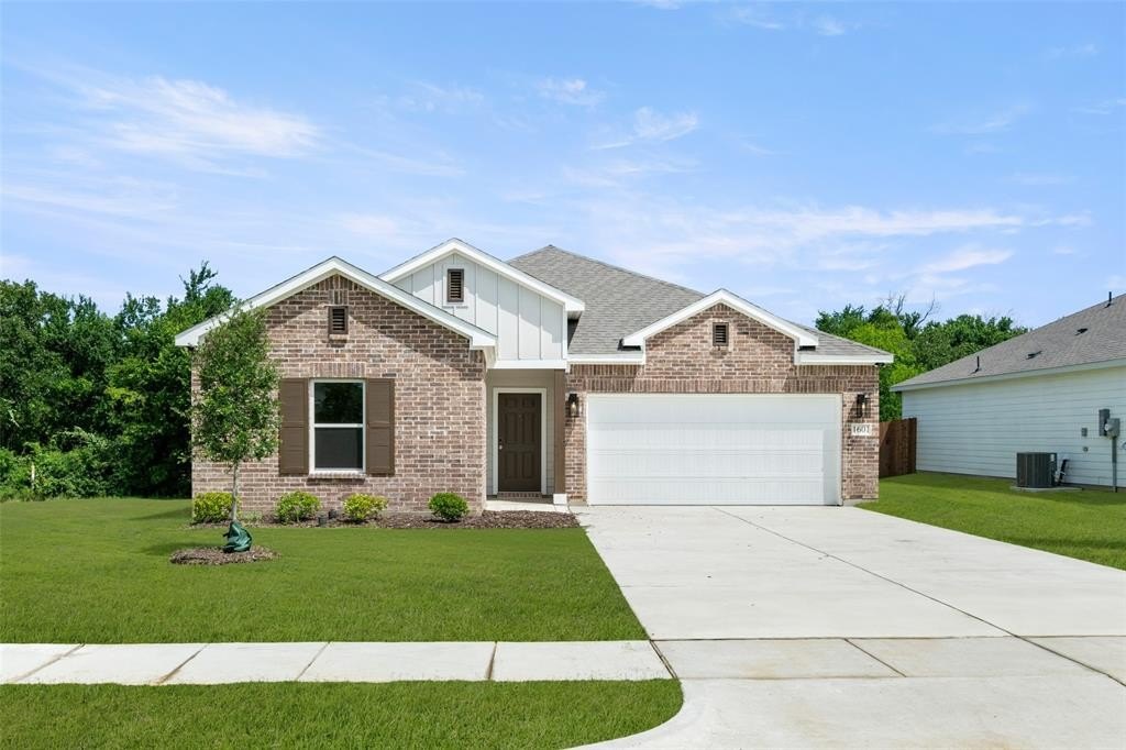 1601 Annabelle Street, Cleburne, TX 76031, 4 Habitaciones Habitaciones , ,2 BañosBaños,Residential,En Venta,1601 Annabelle Street,20923020