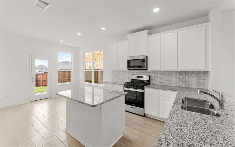 2021 Bayfront Drive, Royse City, TX 75189, 3 Habitaciones Habitaciones , ,2 BañosBaños,Residential,En Venta,2021 Bayfront Drive,20923207