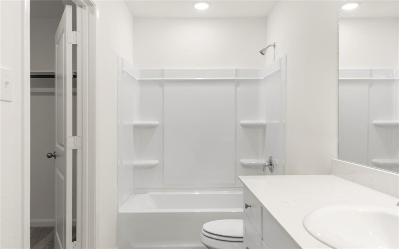 2102 Harebell Drive, Melissa, TX 75454, 3 Bedrooms Bedrooms, ,2 BathroomsBathrooms,Residential,For Sale,2102 Harebell Drive,20923300