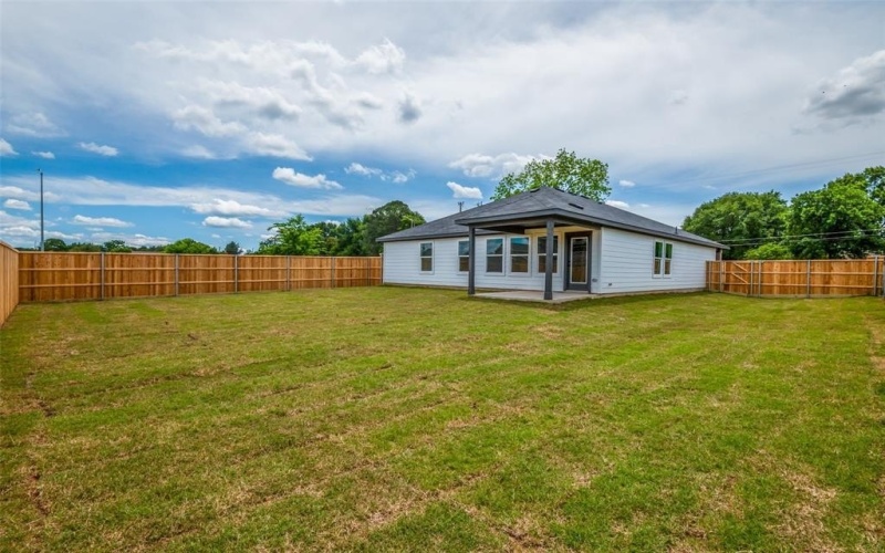3510 Middlefield Road, Dallas, TX 75253, 4 Habitaciones Habitaciones , ,2 BañosBaños,Residential,En Venta,3510 Middlefield Road,20923646
