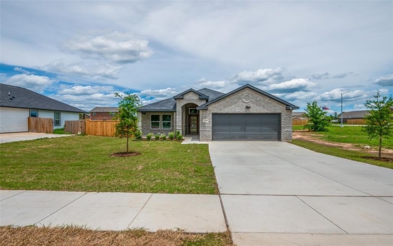 3510 Middlefield Road, Dallas, TX 75253, 4 Habitaciones Habitaciones , ,2 BañosBaños,Residential,En Venta,3510 Middlefield Road,20923646