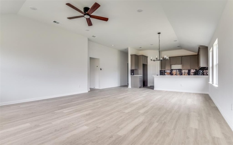 3510 Middlefield Road, Dallas, TX 75253, 4 Habitaciones Habitaciones , ,2 BañosBaños,Residential,En Venta,3510 Middlefield Road,20923646