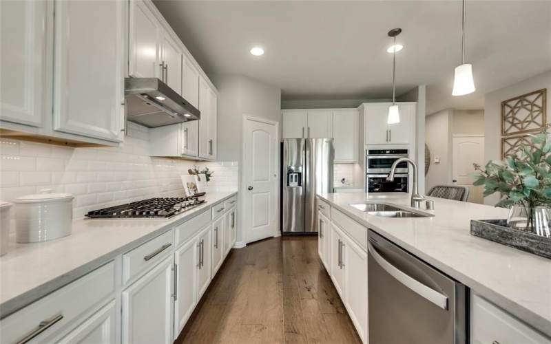 14442 Mietner Street, Pilot Point, TX 75009, 5 Bedrooms Bedrooms, ,5 BathroomsBathrooms,Residential,For Sale,14442 Mietner Street,20923707