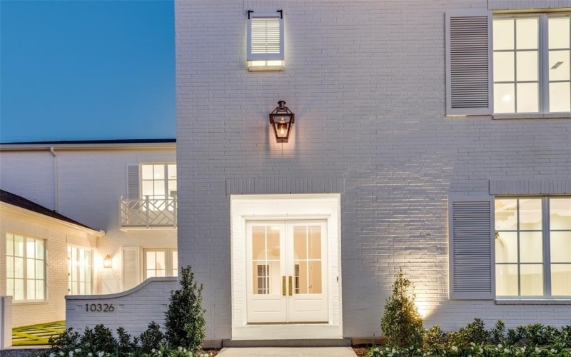 10326 Crestover Drive, Dallas, TX 75229, 5 Bedrooms Bedrooms, ,6 BathroomsBathrooms,Residential,For Sale,10326 Crestover Drive,20923714
