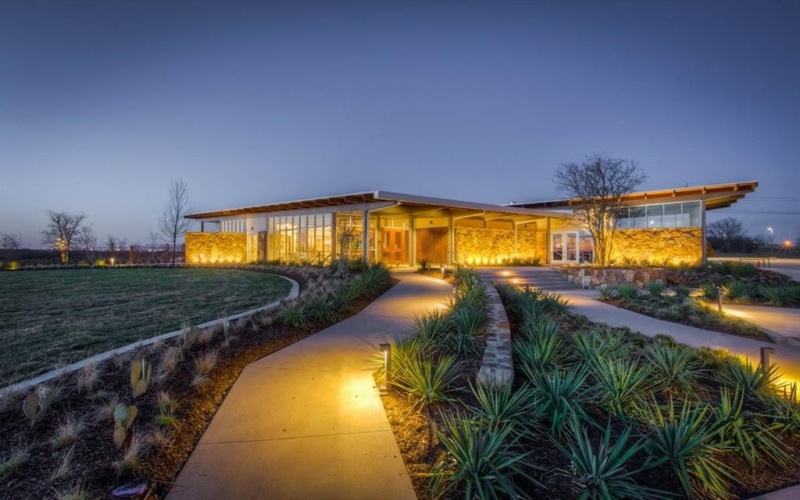 6852 Turner Falls Circle, Flower Mound, TX 76226, 4 Habitaciones Habitaciones , ,3 BañosBaños,Residential,En Venta,6852 Turner Falls Circle,20924000