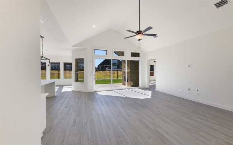 6852 Turner Falls Circle, Flower Mound, TX 76226, 4 Habitaciones Habitaciones , ,3 BañosBaños,Residential,En Venta,6852 Turner Falls Circle,20924000