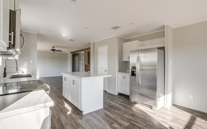 4417 County Road 423, Grandview, TX 76050, 4 Bedrooms Bedrooms, ,3 BathroomsBathrooms,Residential,For Sale,4417 County Road 423,20924190