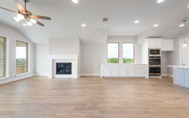 6904 Lanner Lane, Fort Worth, TX 76179, 4 Bedrooms Bedrooms, ,3 BathroomsBathrooms,Residential,For Sale,6904 Lanner Lane,0,20924293