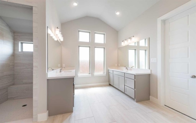 6904 Lanner Lane, Fort Worth, TX 76179, 4 Bedrooms Bedrooms, ,3 BathroomsBathrooms,Residential,For Sale,6904 Lanner Lane,0,20924293