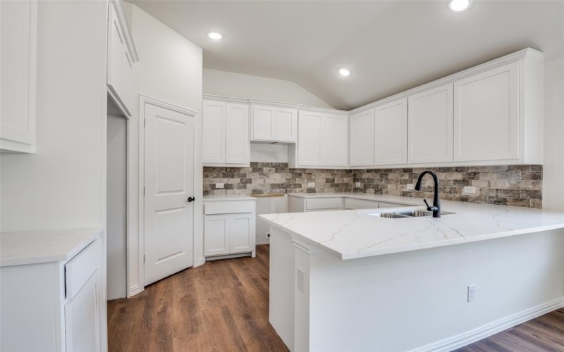 3122 RIVER BIRCH Road, Dallas, TX 75253, 4 Bedrooms Bedrooms, ,2 BathroomsBathrooms,Residential,For Sale,3122 RIVER BIRCH Road,20924598