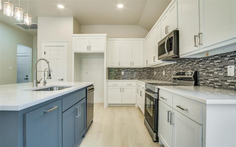 5632 Goodman Avenue, Fort Worth, TX 76107, 3 Bedrooms Bedrooms, ,2 BathroomsBathrooms,Residential,For Sale,5632 Goodman Avenue,20924631