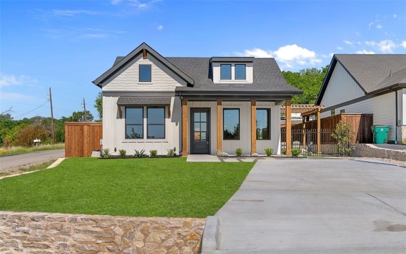 912 Tree Drive, Granbury, TX 76048, 3 Habitaciones Habitaciones , ,2 BañosBaños,Residential,En Venta,912 Tree Drive,20926640