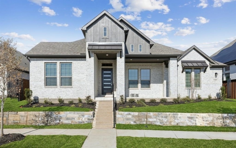 1004 Sunflower Street, Crowley, TX 76036, 3 Habitaciones Habitaciones , ,2 BañosBaños,Residential,En Venta,1004 Sunflower Street,20926892