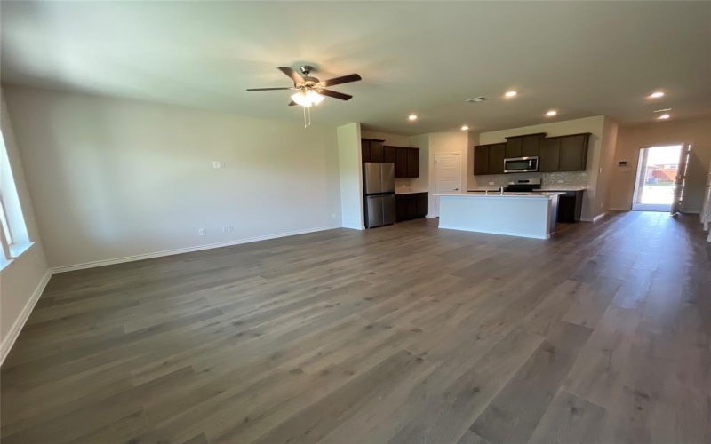 564 Clear Rain Street, Lavon, TX 75166, 4 Habitaciones Habitaciones , ,3 BañosBaños,Residential,En Venta,564 Clear Rain Street,0,20925529