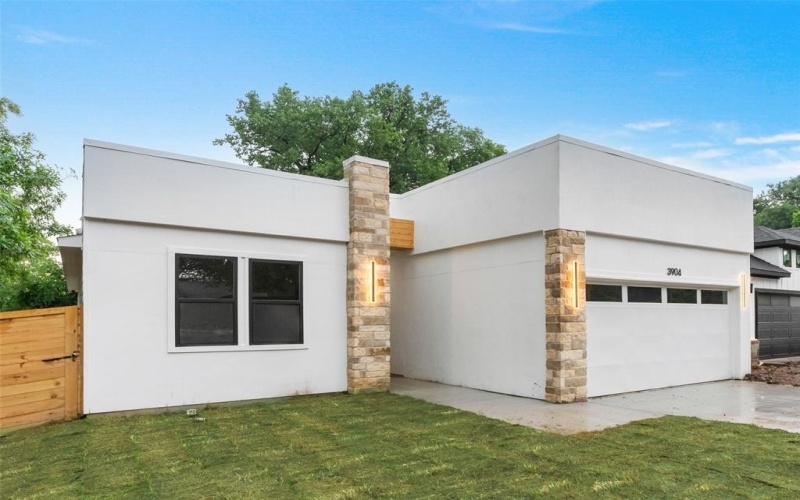 3904 De Maggio Avenue, Dallas, TX 75210, 4 Habitaciones Habitaciones , ,2 BañosBaños,Residential,En Venta,3904 De Maggio Avenue,20925771