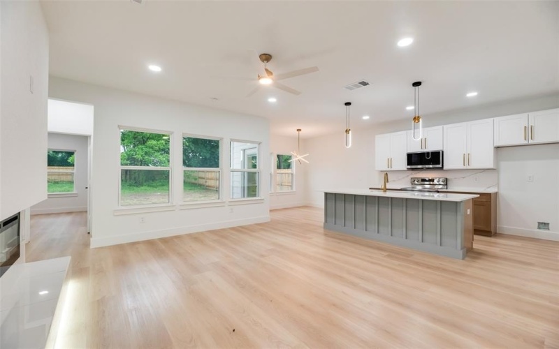 3904 De Maggio Avenue, Dallas, TX 75210, 4 Habitaciones Habitaciones , ,2 BañosBaños,Residential,En Venta,3904 De Maggio Avenue,20925771