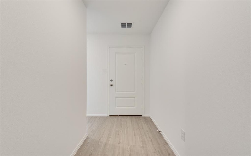 1605 Crested Way, Fort Worth, TX 76140, 3 Bedrooms Bedrooms, ,2 BathroomsBathrooms,Residential,For Sale,1605 Crested Way,20925880