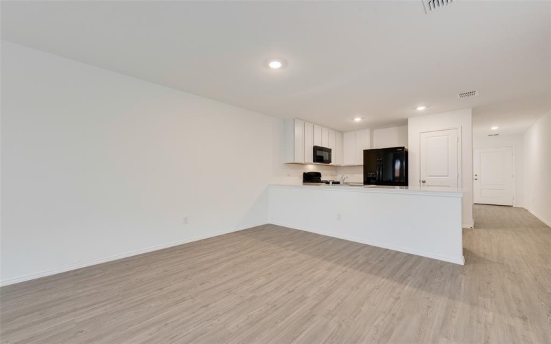 1605 Crested Way, Fort Worth, TX 76140, 3 Bedrooms Bedrooms, ,2 BathroomsBathrooms,Residential,For Sale,1605 Crested Way,20925880