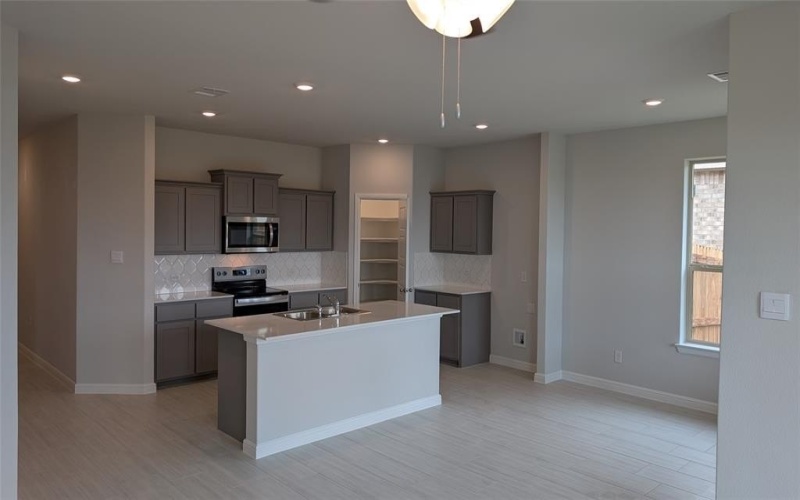 1005 TRACTION Trail, Cleburne, TX 76031, 4 Habitaciones Habitaciones , ,2 BañosBaños,Residential,En Venta,1005 TRACTION Trail,20926156