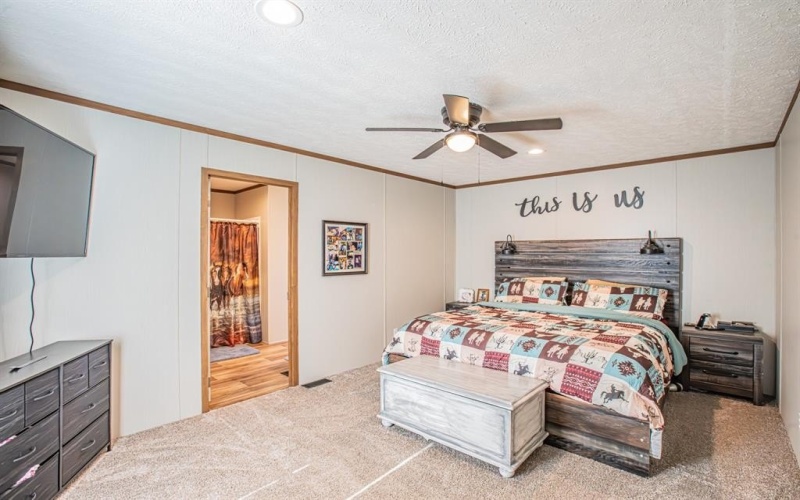 335 Overland Trail, Bridgeport, TX 76426, 4 Bedrooms Bedrooms, ,2 BathroomsBathrooms,Residential,For Sale,335 Overland Trail,20926219