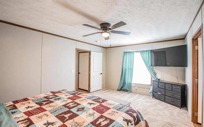 335 Overland Trail, Bridgeport, TX 76426, 4 Bedrooms Bedrooms, ,2 BathroomsBathrooms,Residential,For Sale,335 Overland Trail,20926219