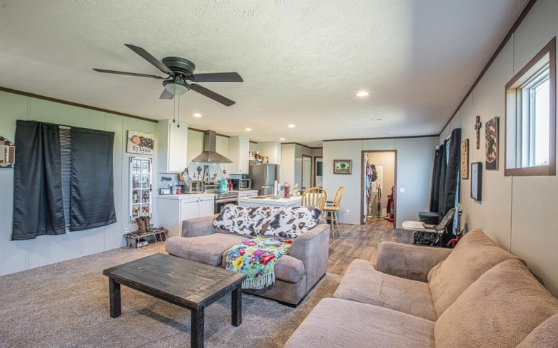 335 Overland Trail, Bridgeport, TX 76426, 4 Bedrooms Bedrooms, ,2 BathroomsBathrooms,Residential,For Sale,335 Overland Trail,20926219