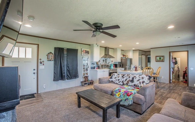335 Overland Trail, Bridgeport, TX 76426, 4 Bedrooms Bedrooms, ,2 BathroomsBathrooms,Residential,For Sale,335 Overland Trail,20926219