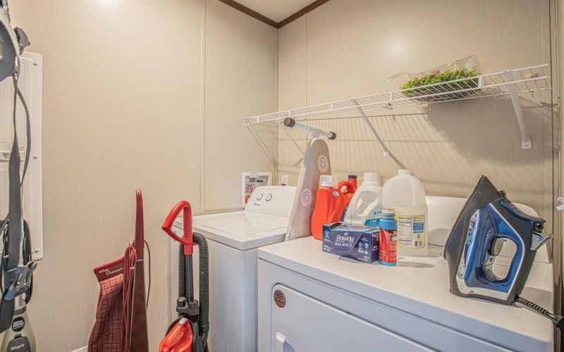335 Overland Trail, Bridgeport, TX 76426, 4 Bedrooms Bedrooms, ,2 BathroomsBathrooms,Residential,For Sale,335 Overland Trail,20926219