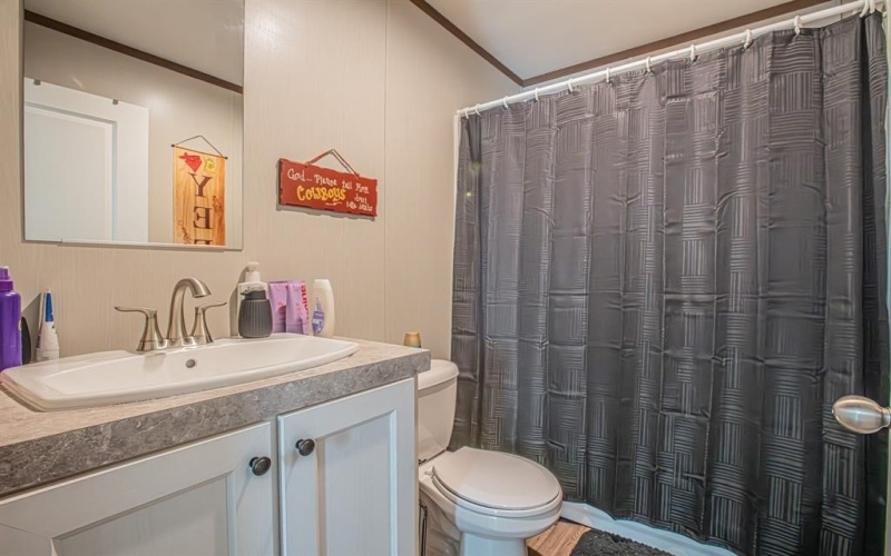 335 Overland Trail, Bridgeport, TX 76426, 4 Bedrooms Bedrooms, ,2 BathroomsBathrooms,Residential,For Sale,335 Overland Trail,20926219