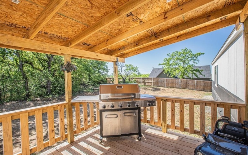 335 Overland Trail, Bridgeport, TX 76426, 4 Bedrooms Bedrooms, ,2 BathroomsBathrooms,Residential,For Sale,335 Overland Trail,20926219