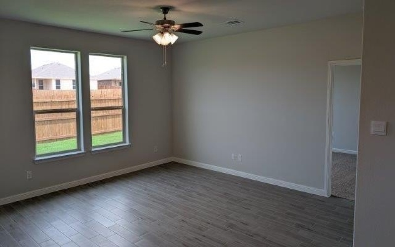 949 TRACTION Trail, Cleburne, TX 76031, 4 Bedrooms Bedrooms, ,2 BathroomsBathrooms,Residential,For Sale,949 TRACTION Trail,20926266