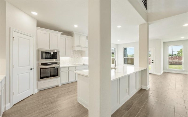 717 Seahawk Street, Joshua, TX 76058, 5 Bedrooms Bedrooms, ,5 BathroomsBathrooms,Residential,For Sale,717 Seahawk Street,20926431