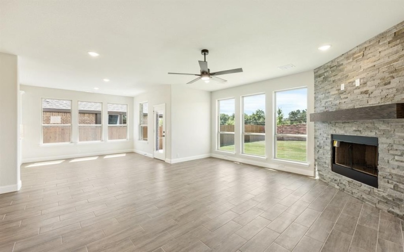 717 Seahawk Street, Joshua, TX 76058, 5 Bedrooms Bedrooms, ,5 BathroomsBathrooms,Residential,For Sale,717 Seahawk Street,20926431
