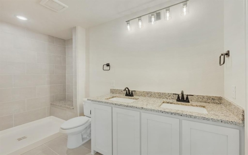 717 Seahawk Street, Joshua, TX 76058, 5 Bedrooms Bedrooms, ,5 BathroomsBathrooms,Residential,For Sale,717 Seahawk Street,20926431