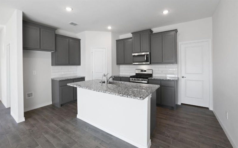 2413 Apex Avenue, Grand Prairie, TX 75052, 4 Habitaciones Habitaciones , ,2 BañosBaños,Residential,En Venta,2413 Apex Avenue,20926536