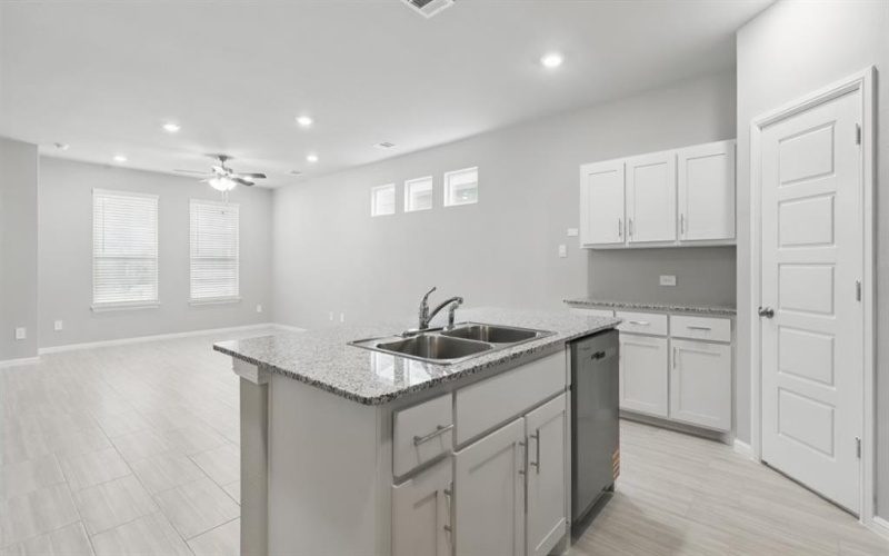3016 STRAWBERRY FARM Lane, Fort Worth, TX 76140, 3 Bedrooms Bedrooms, ,2 BathroomsBathrooms,Residential,For Sale,3016 STRAWBERRY FARM Lane,20926996