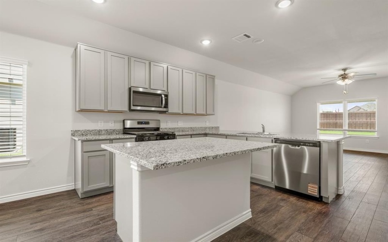 9205 Skyrocket Drive, Fort Worth, TX 76036, 3 Bedrooms Bedrooms, ,2 BathroomsBathrooms,Residential,For Sale,9205 Skyrocket Drive,20927042