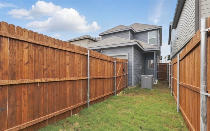 3053 PECAN FARM Lane, Fort Worth, TX 76140, 3 Bedrooms Bedrooms, ,2 BathroomsBathrooms,Residential,For Sale,3053 PECAN FARM Lane,20927113