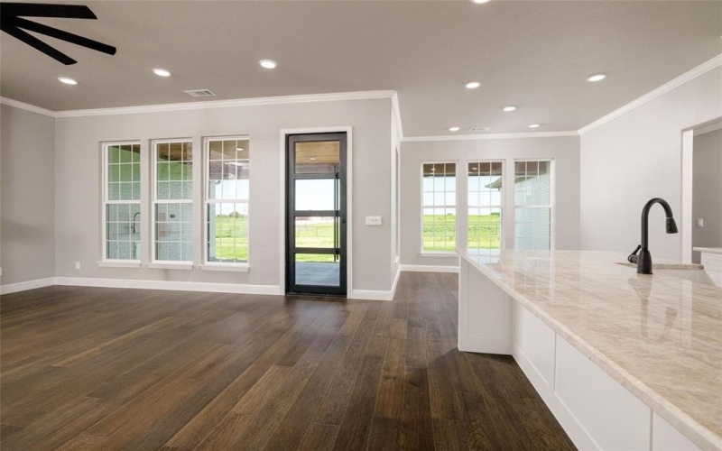 7196 Hawkeye Road, Krum, TX 76249, 5 Bedrooms Bedrooms, ,3 BathroomsBathrooms,Residential,For Sale,7196 Hawkeye Road,20927333