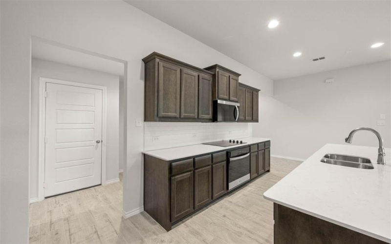 2629 River Bank, Burleson, TX 76028, 4 Bedrooms Bedrooms, ,3 BathroomsBathrooms,Residential,For Sale,2629 River Bank,0,20927393