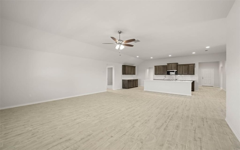 2629 River Bank, Burleson, TX 76028, 4 Bedrooms Bedrooms, ,3 BathroomsBathrooms,Residential,For Sale,2629 River Bank,0,20927393