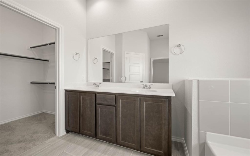 2629 River Bank, Burleson, TX 76028, 4 Bedrooms Bedrooms, ,3 BathroomsBathrooms,Residential,For Sale,2629 River Bank,0,20927393