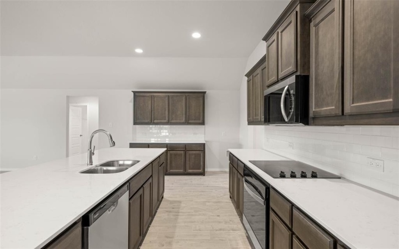 2629 River Bank, Burleson, TX 76028, 4 Bedrooms Bedrooms, ,3 BathroomsBathrooms,Residential,For Sale,2629 River Bank,0,20927393